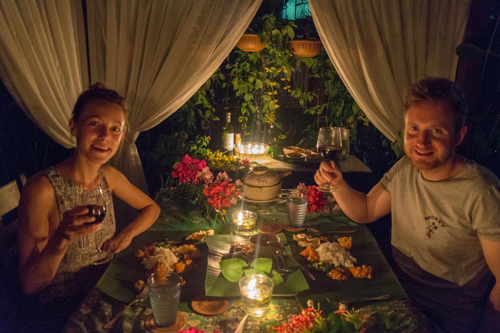 Bike And Tours Bed And Breakfast Лахад Дату Екстериор снимка
