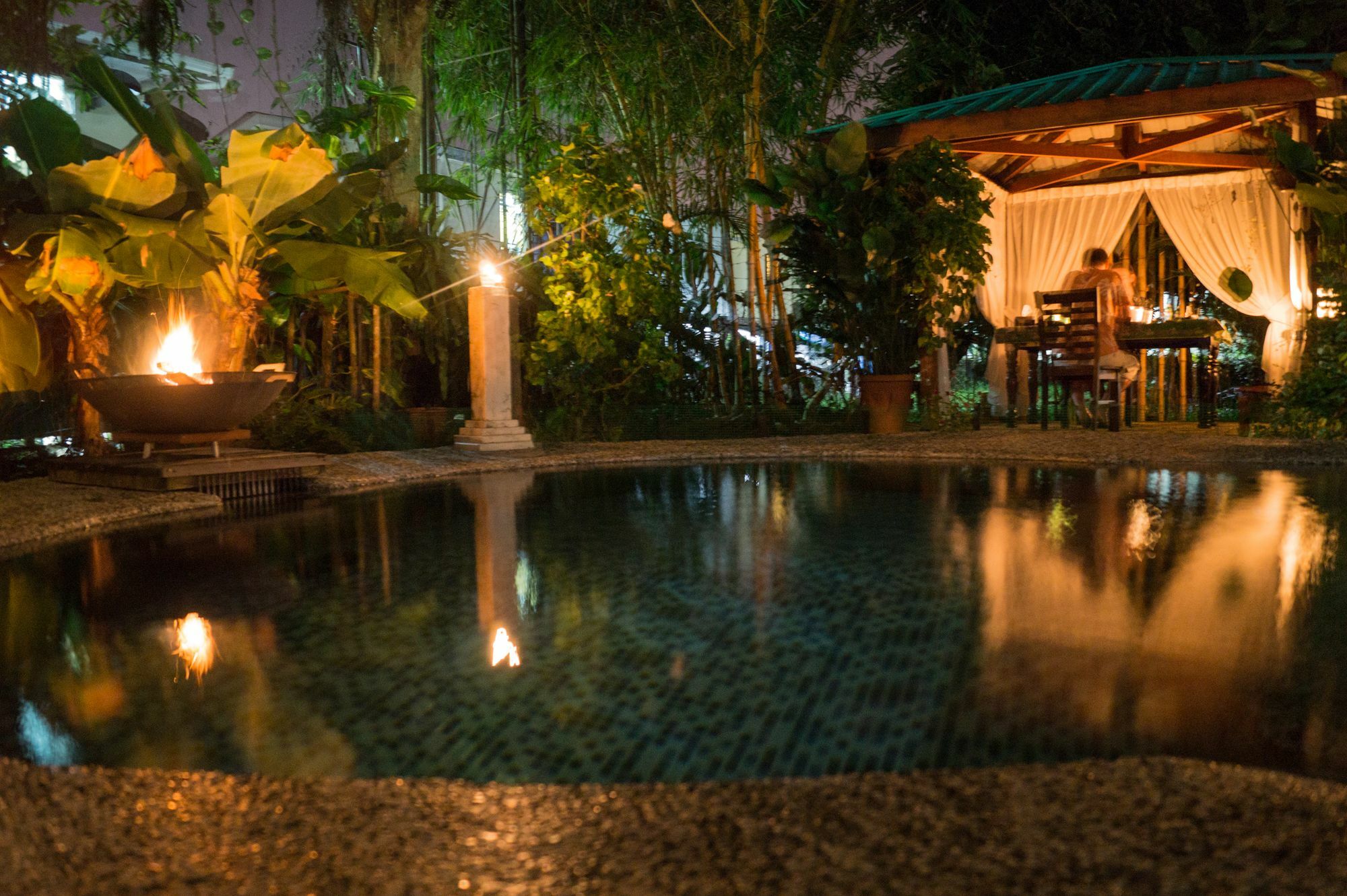 Bike And Tours Bed And Breakfast Лахад Дату Екстериор снимка